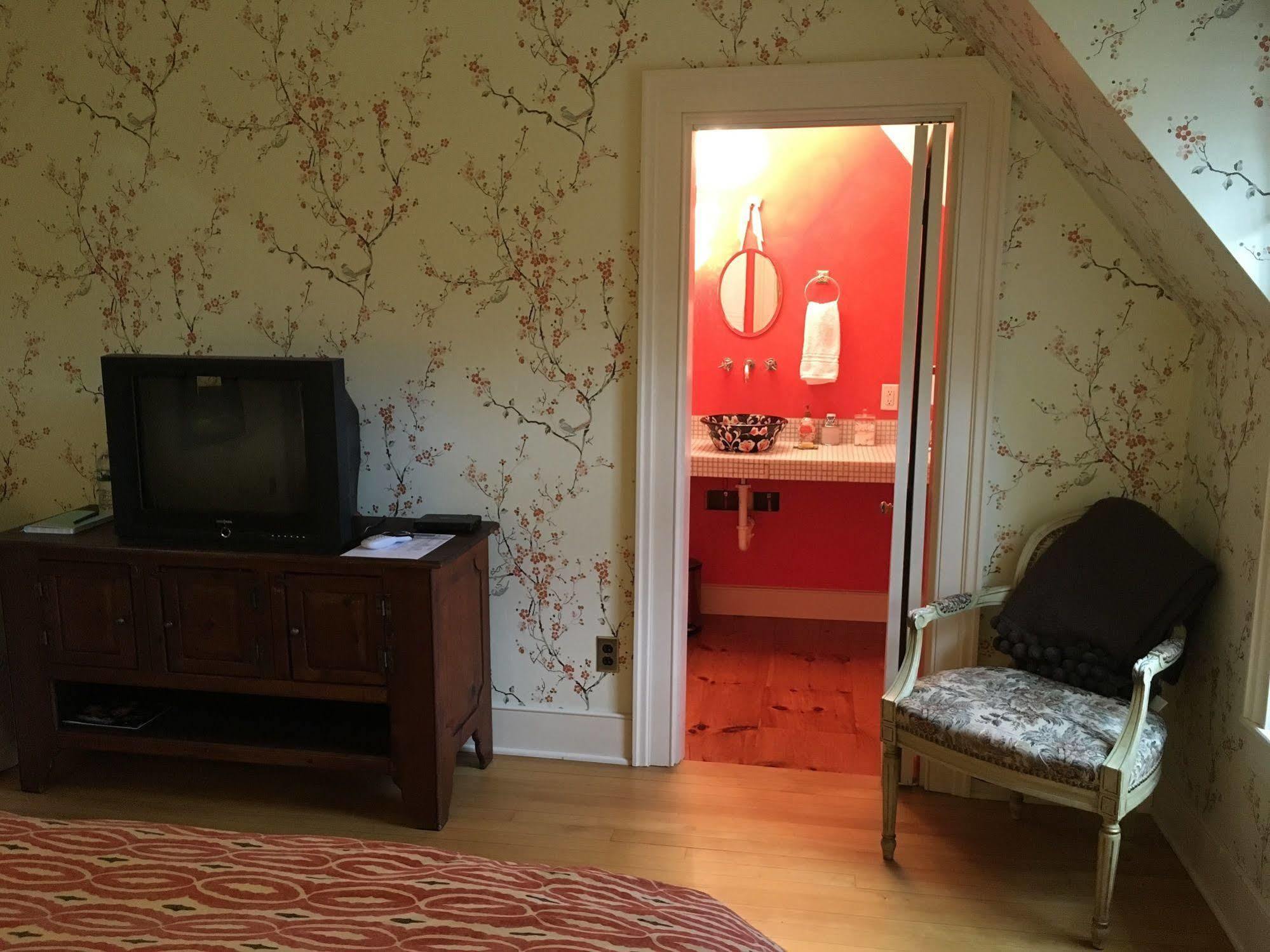 Dreamhouse Country Inn Bristol Екстер'єр фото
