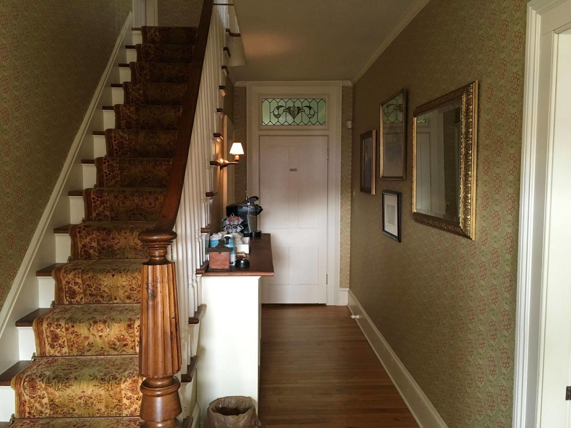 Dreamhouse Country Inn Bristol Екстер'єр фото